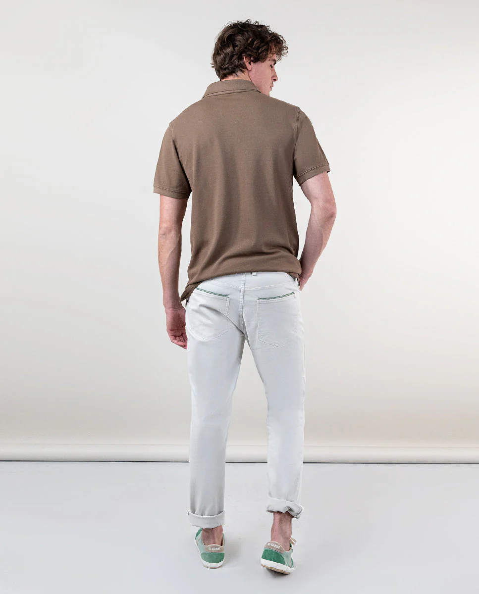 Polo Piqué Garment Dyed Chocolate - Imagen 4