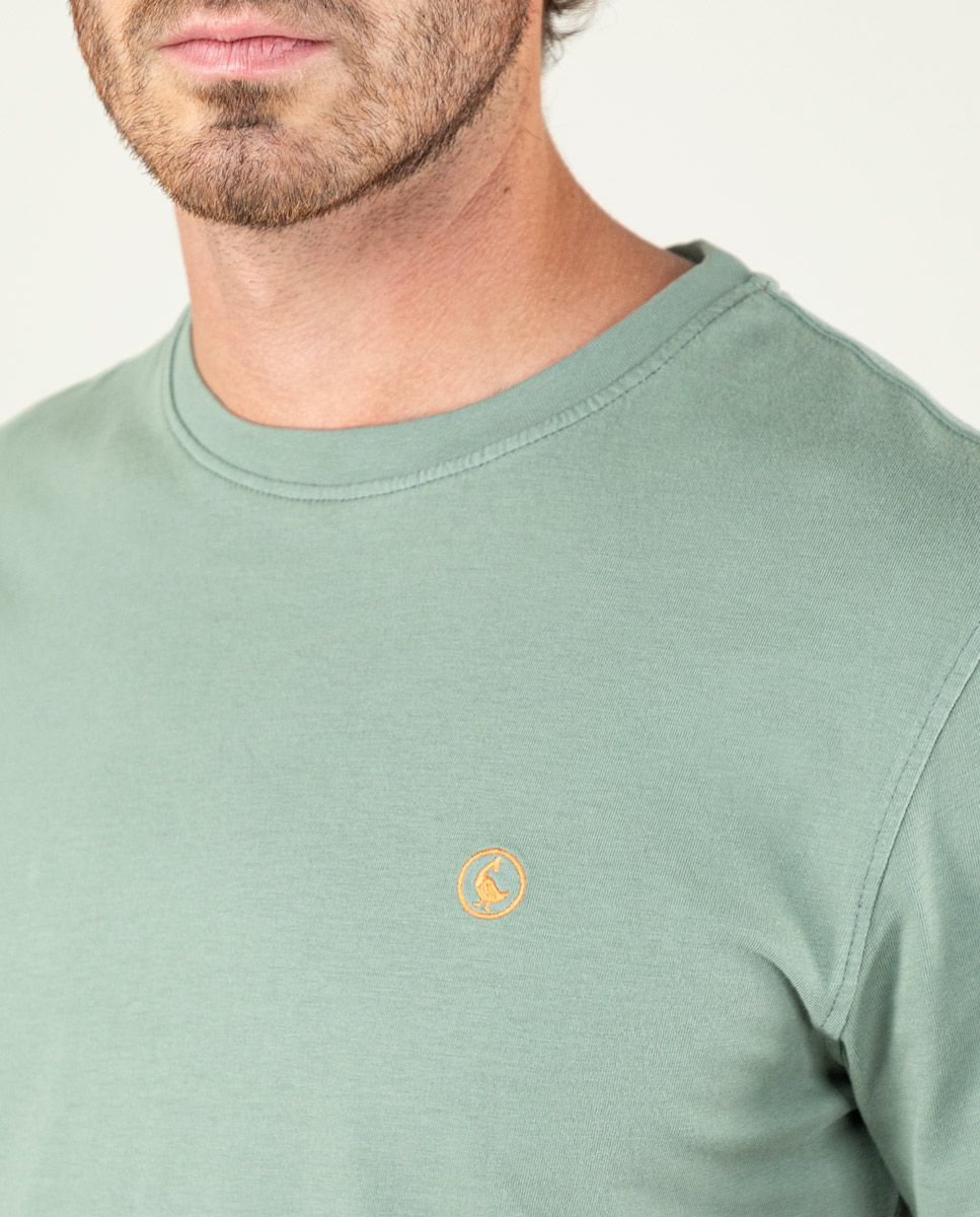 Camiseta Cuello Caja Garment Dyed Kakhi - Imagen 4