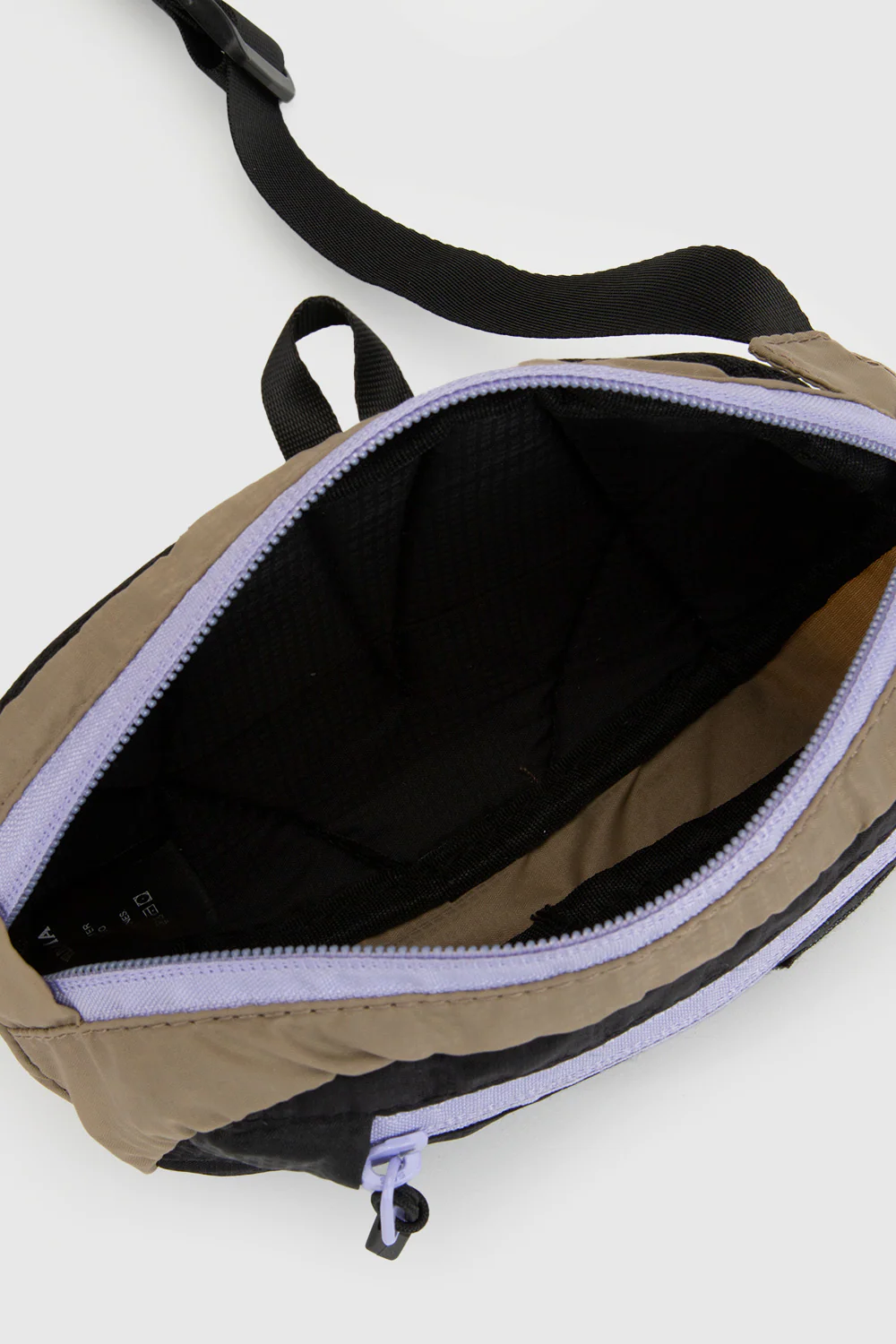 Banano Montaña Reciclado Negro con Beige - Imagen 8