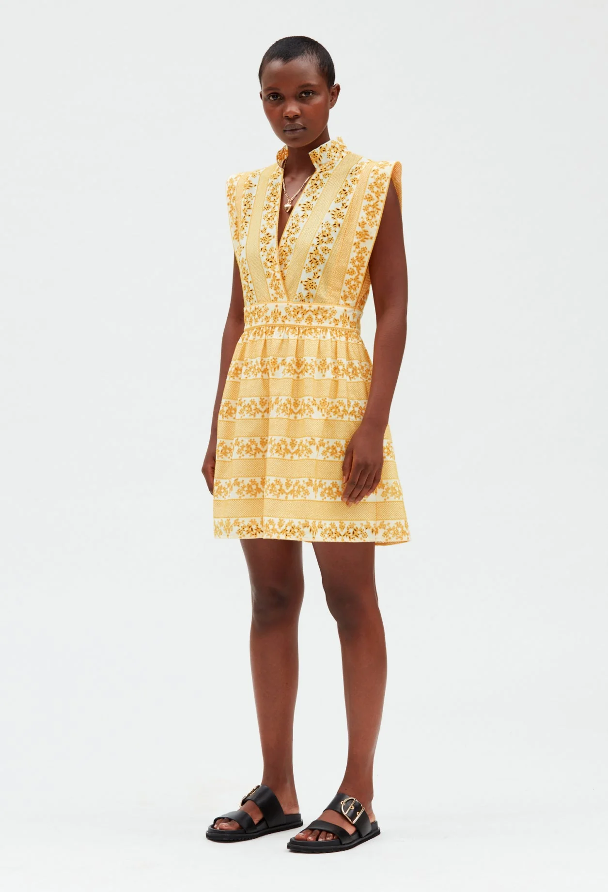 Vestido corto de algodón bordado - Imagen 4