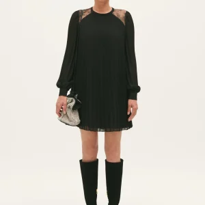 Vestido corto plisado negro