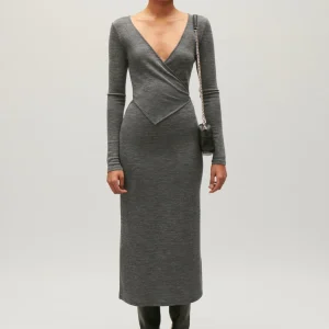 Vestido midi de punto de lana gris claro