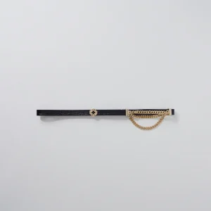 Cinturón trébol de cuero y cadena