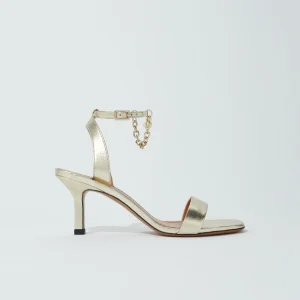 Sandalias de piel metalizada dorada