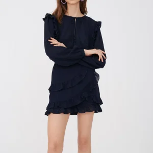 Mono corto de volantes