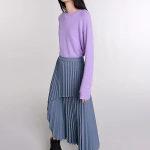 Falda plisada asimétrica