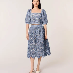 Falda larga de organza con motivo floral