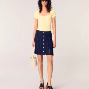 Falda corta de punto de ochos