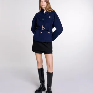 Abrigo corto de lana con cinturón