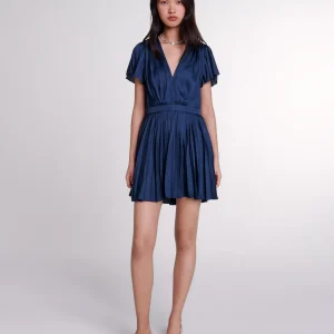 Vestido corto plisado