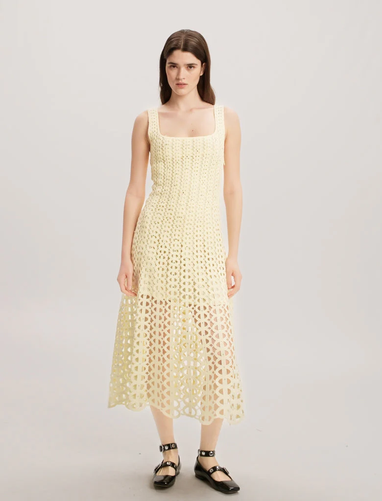 Vestido midi de ganchillo y strass