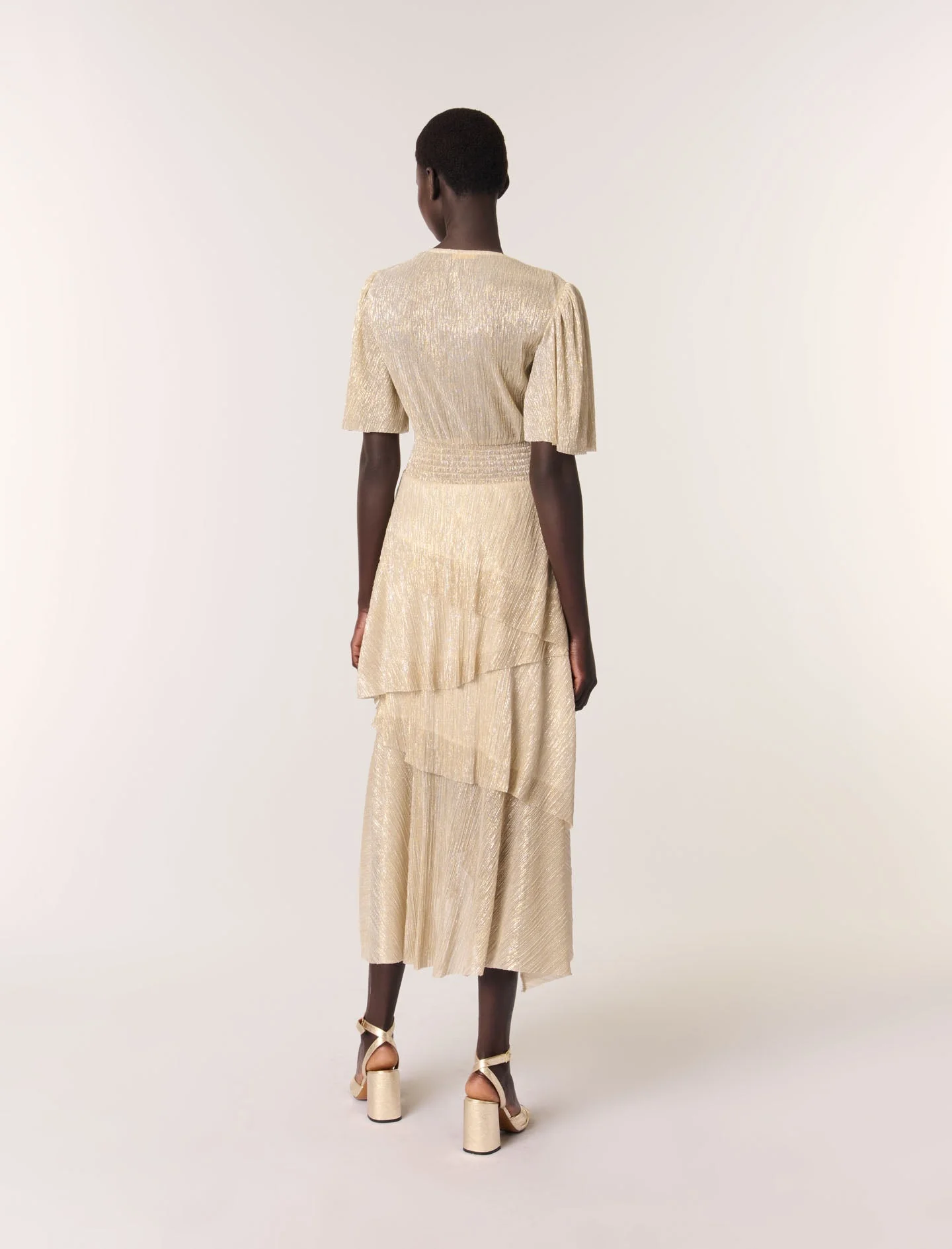 Vestido con volantes metalizado - Imagen 4