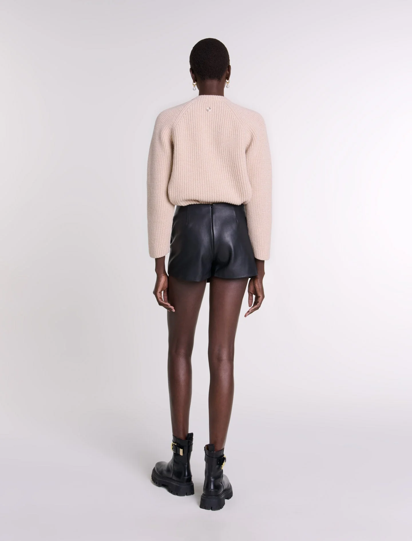 Pantalón corto trampantojo de cuero - Imagen 5