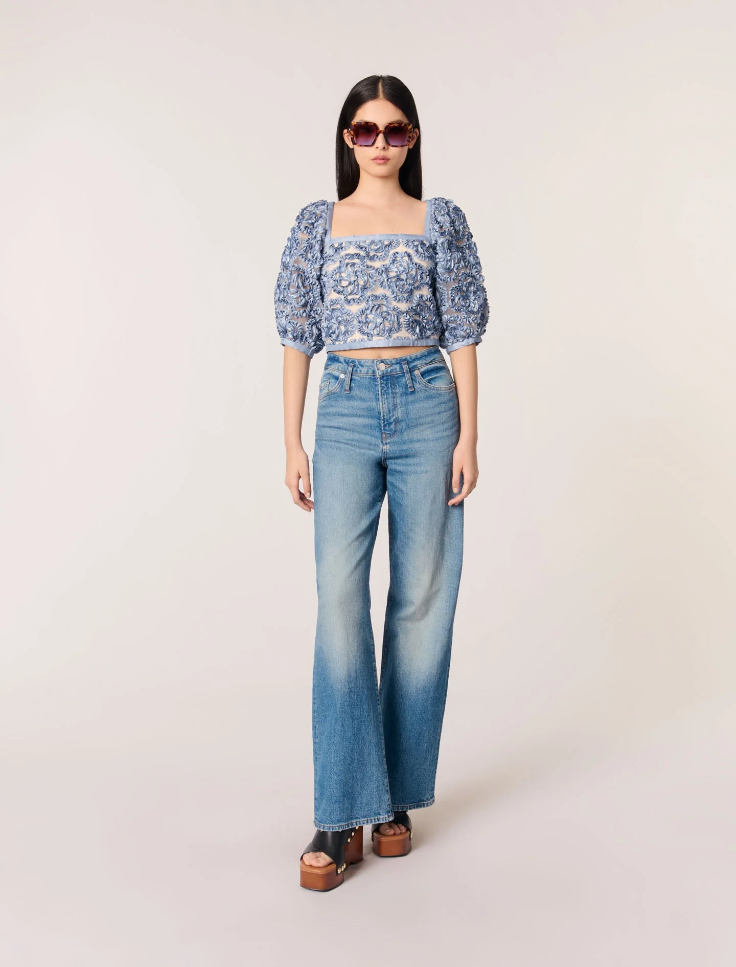 Top de organza con motivo floral