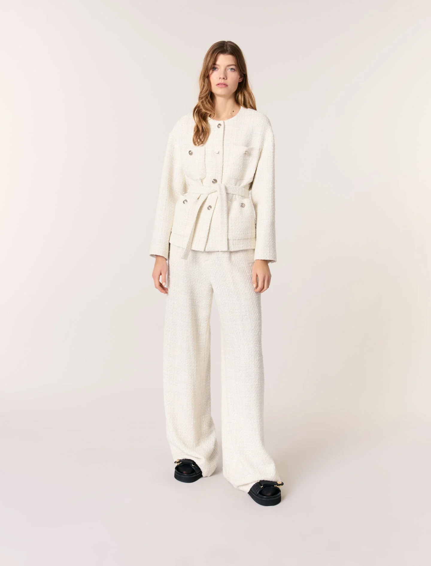 Chaqueta de tweed con cinturón