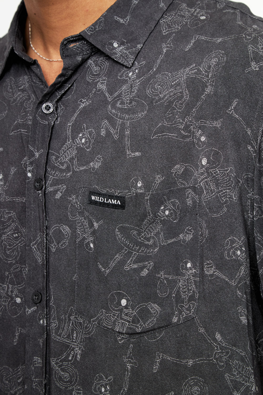 Camisa Mero Calaveras Hombre ECOVERO™ - Imagen 6