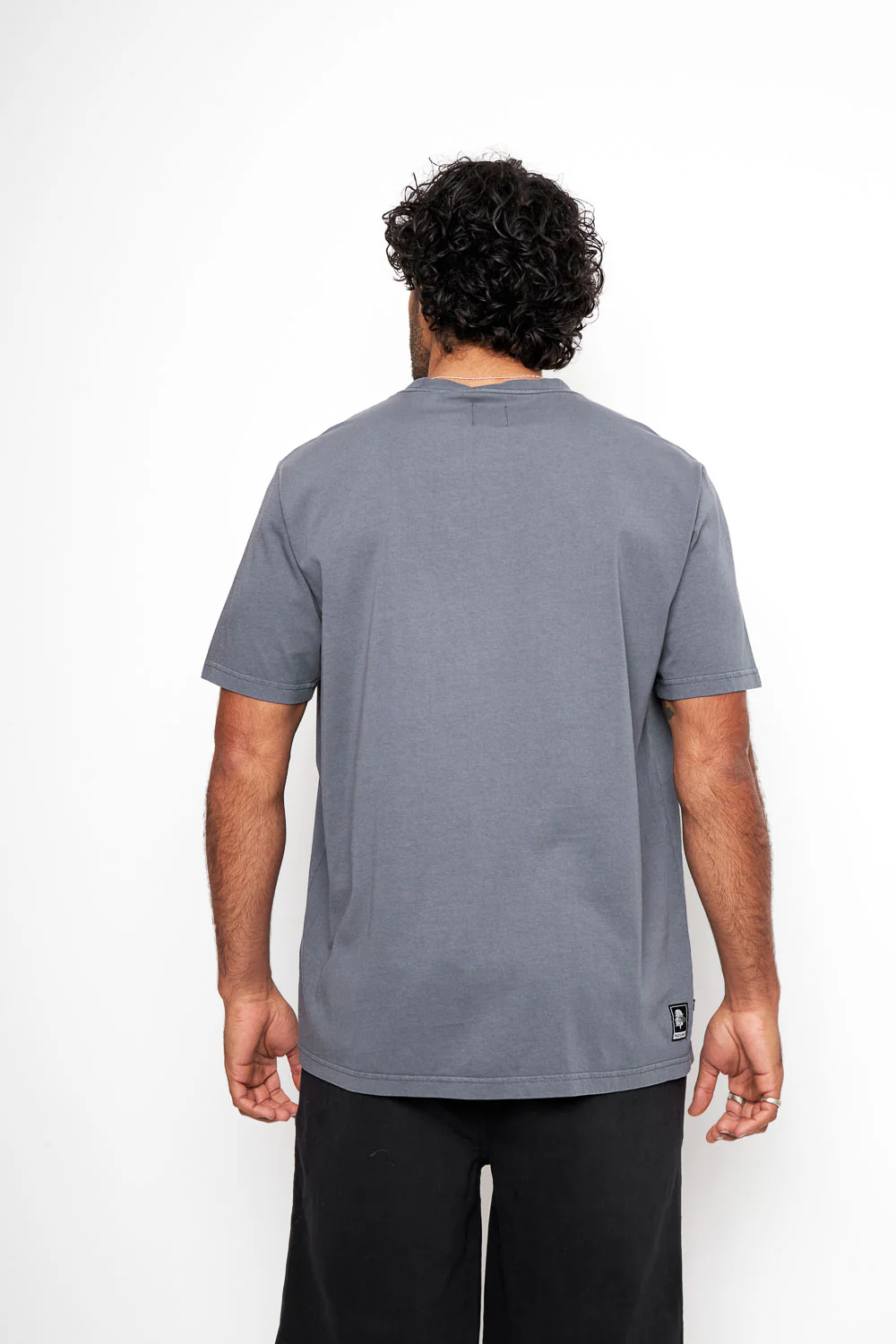 Polera Bat Parche Orgánica Azul Puma Hombre - Imagen 5