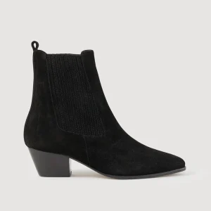 Botas de piel con elásticos