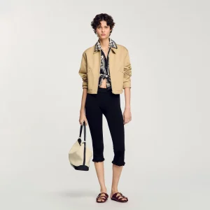 Cazadora corta con detalles de strass