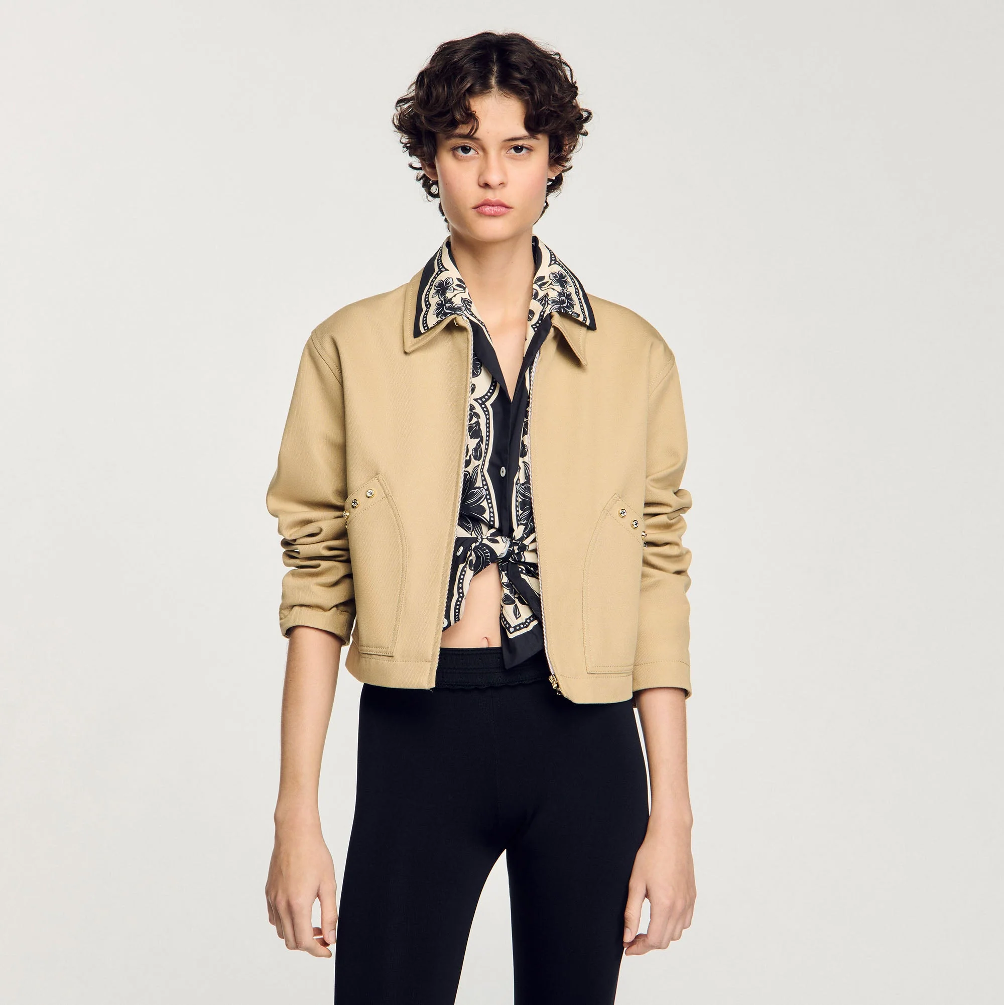 Cazadora corta con detalles de strass - Imagen 5