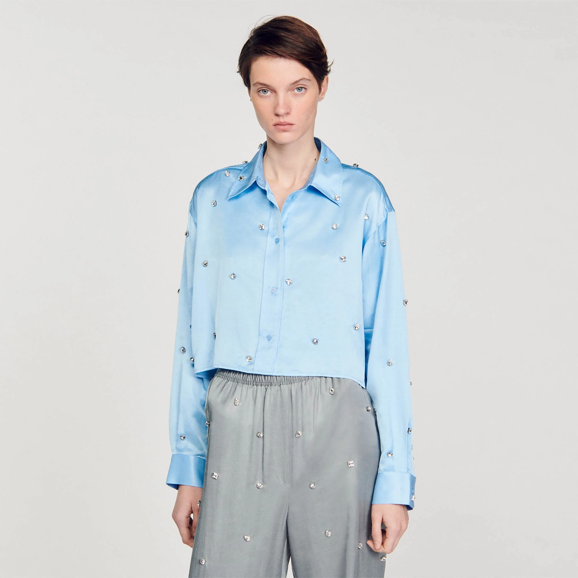 Camisa satinada decorada con strass - Imagen 3