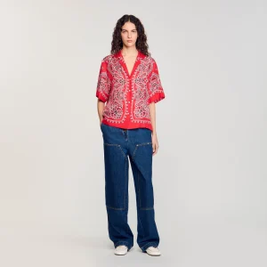 Camisa con estampado de bandana