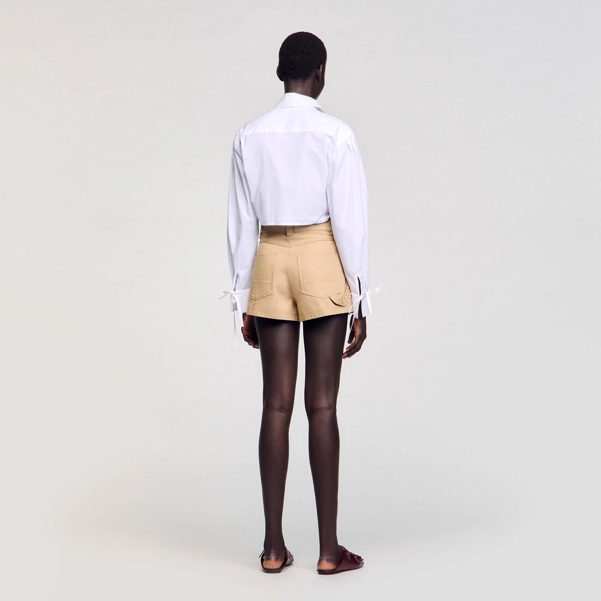 Camisa con plastrón de encaje - Imagen 6