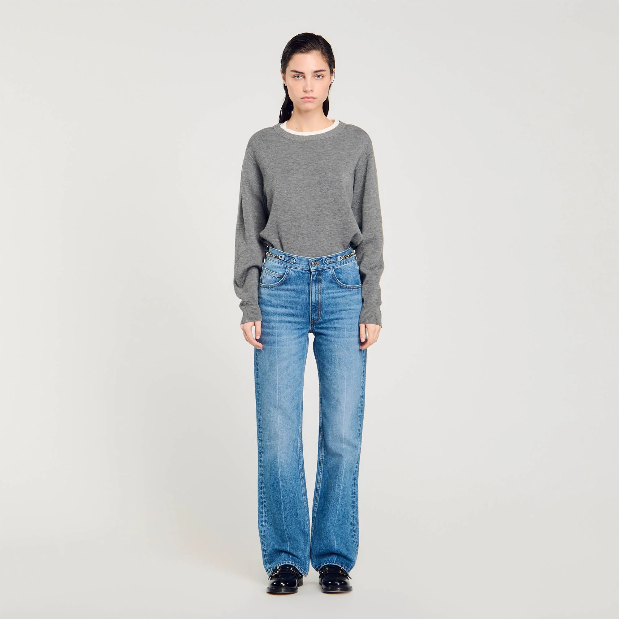 Vaquero con detalle de cadenas