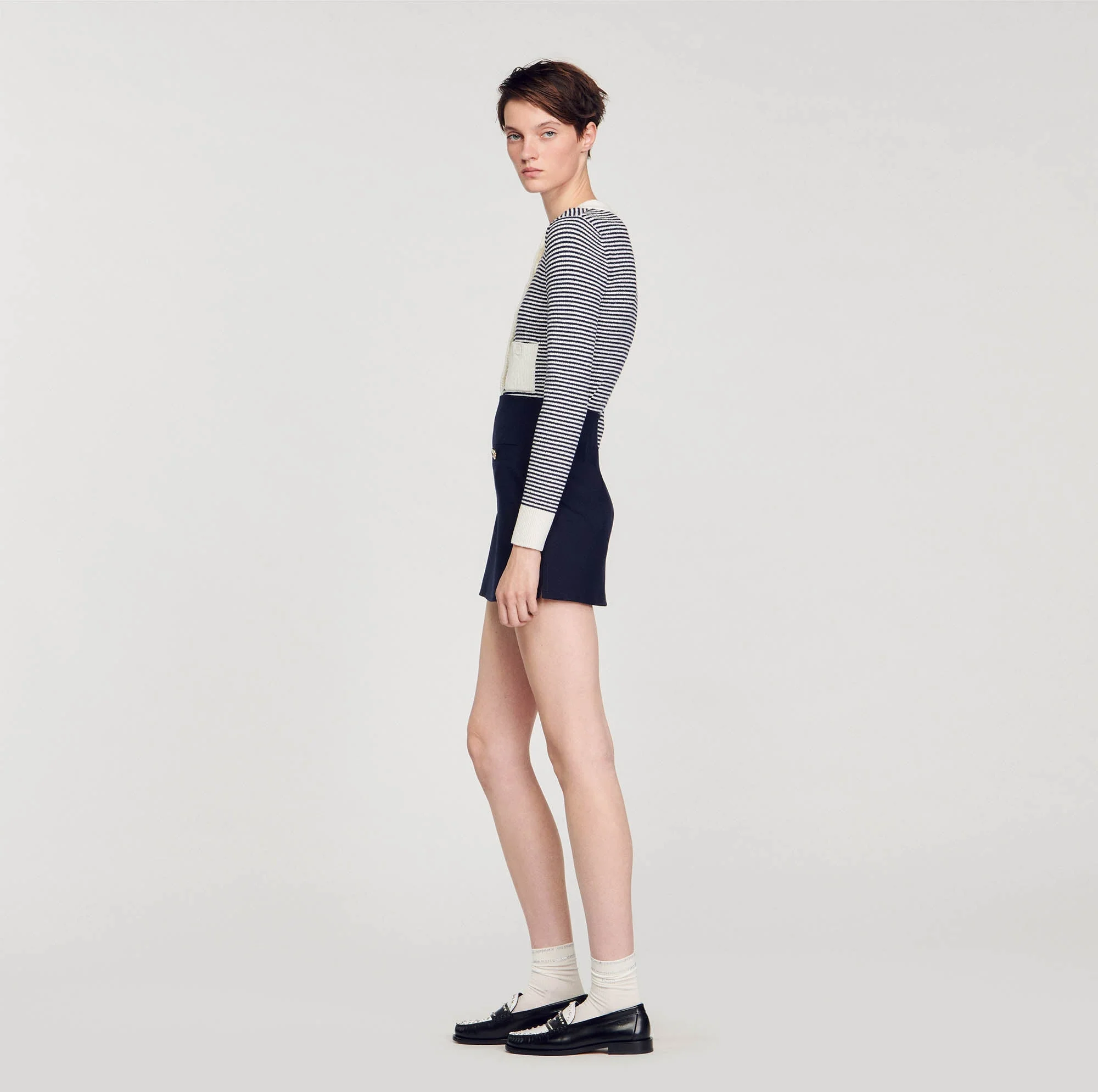 Falda corta de sarga de lana - Imagen 4