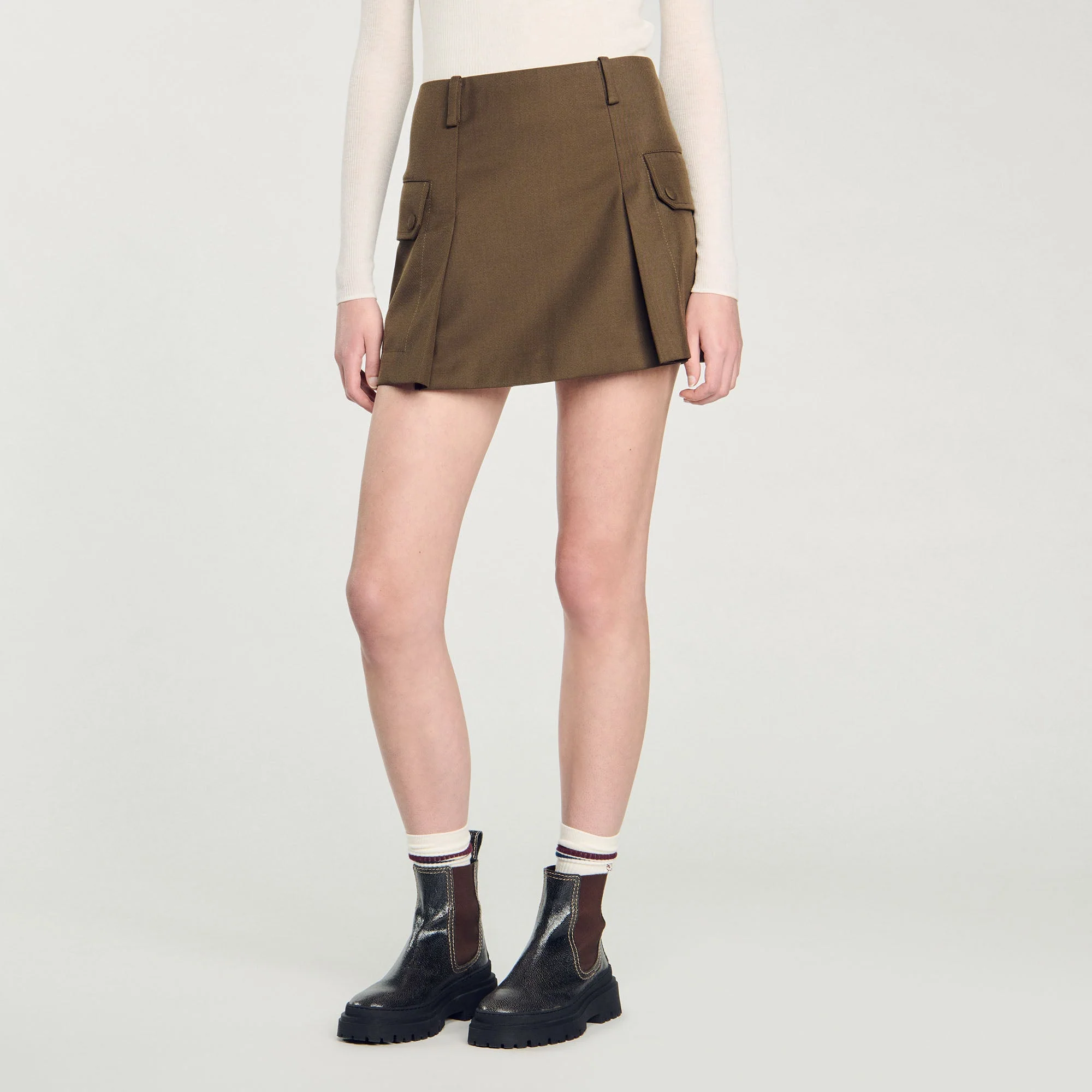 Falda corta con bolsillos - Imagen 3