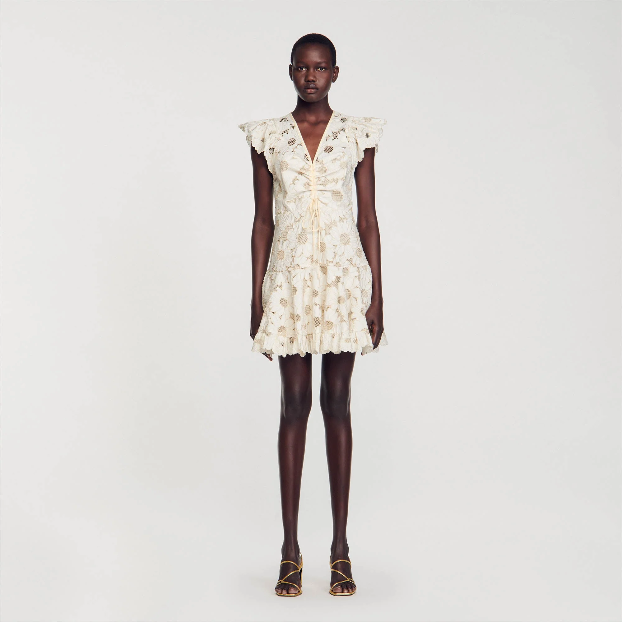 Vestido corto de guipur con margaritas - Imagen 4