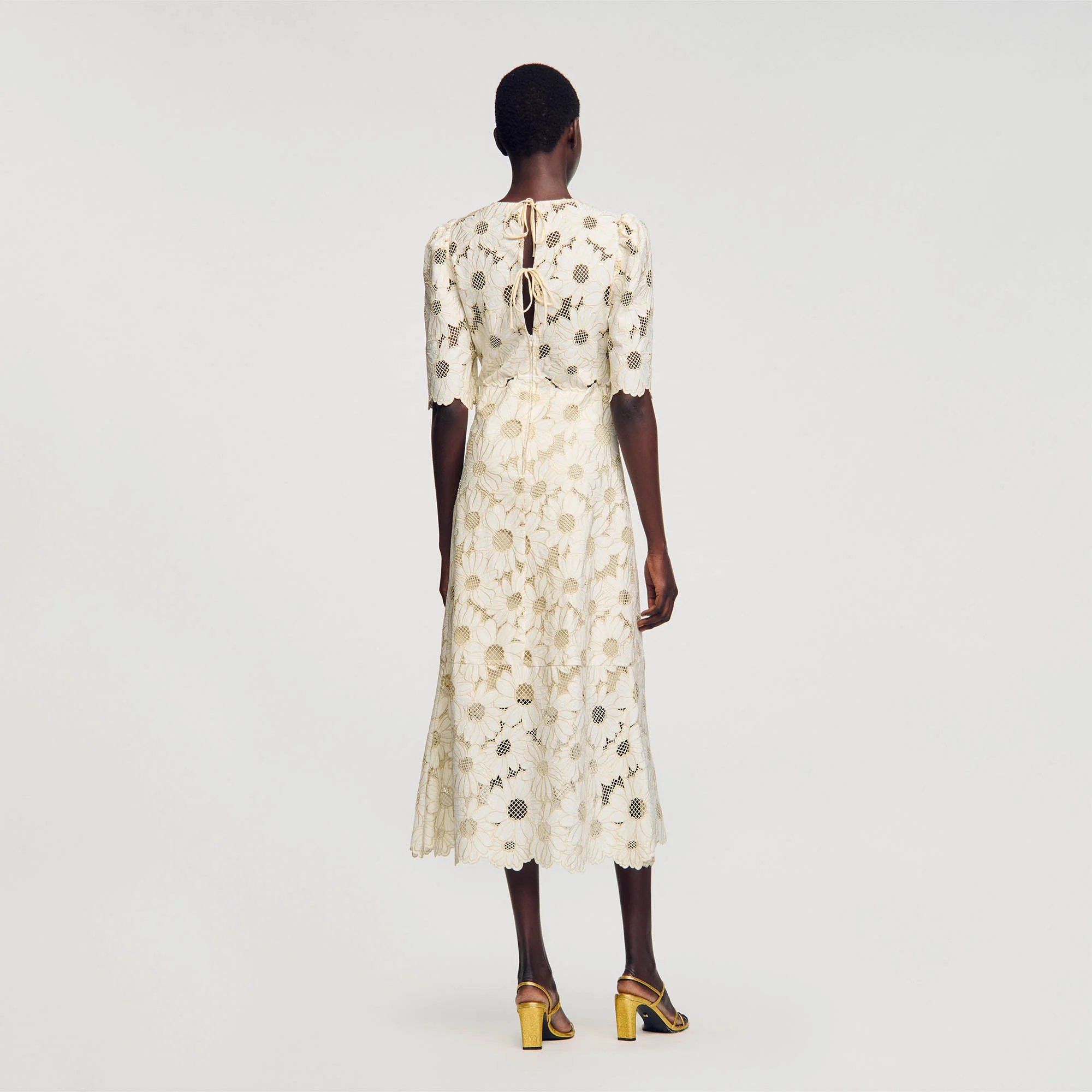 Vestido largo bordado - Imagen 6