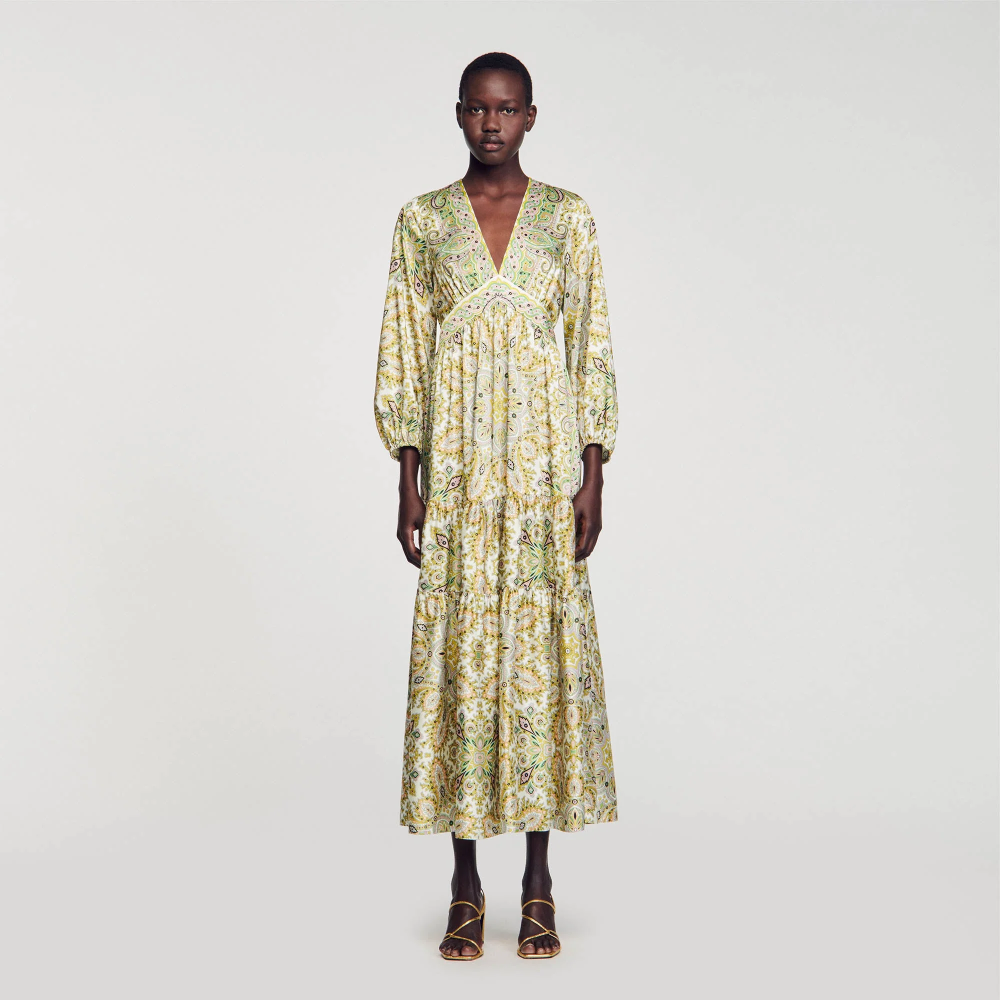 Vestido largo con estampado de fular - Imagen 6