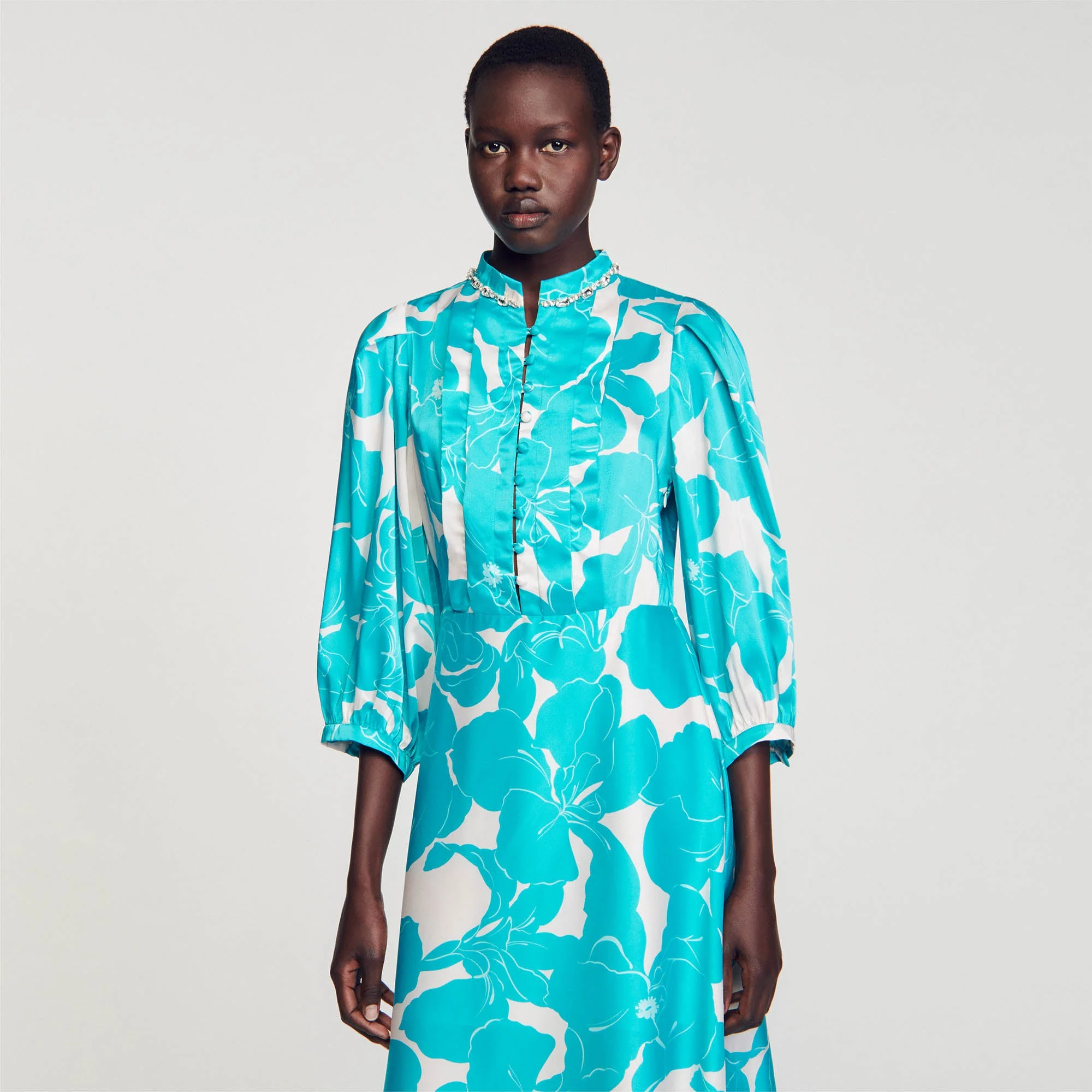 Vestido largo fluido estampado flores - Imagen 3