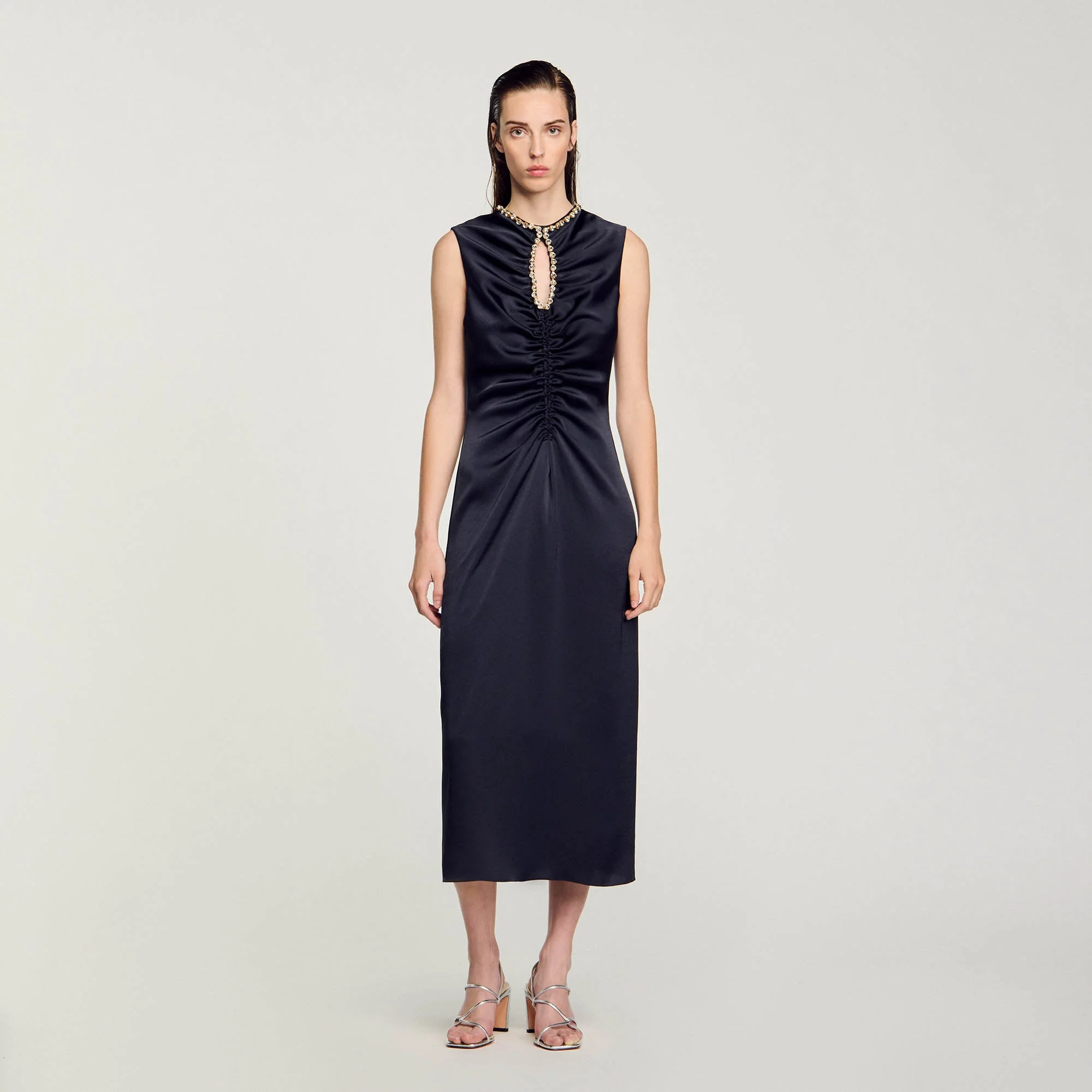 Vestido midi con strass