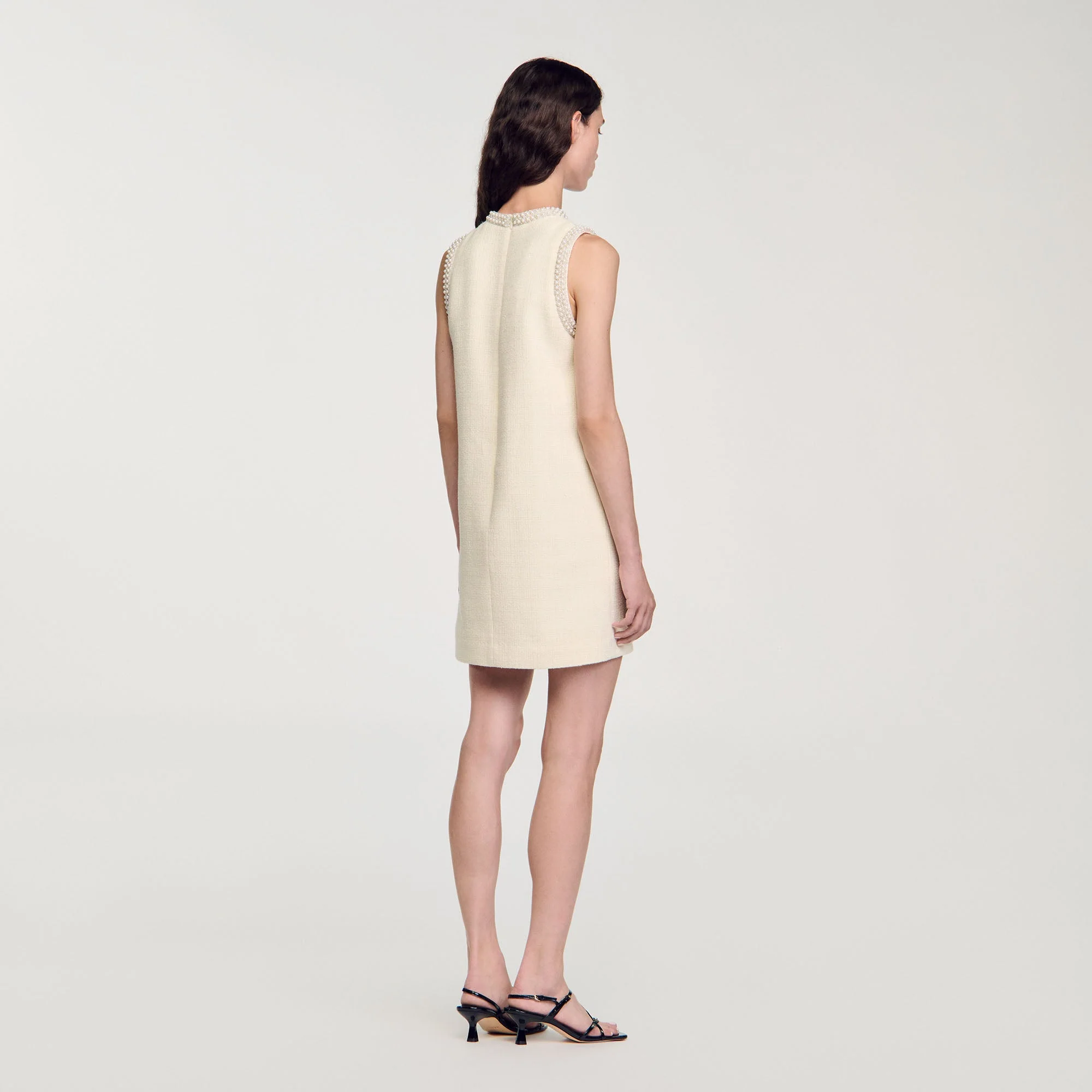 Vestido corto con pedrería - Imagen 5