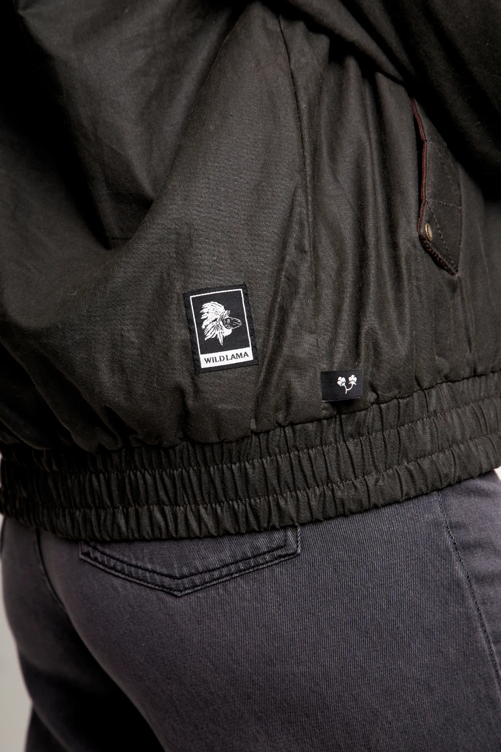 Chaqueta Wax Cala Orgánica Verde Militar Mujer - Imagen 8