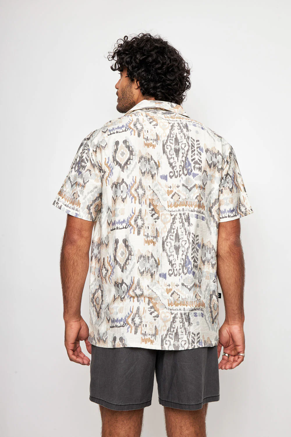 Guayabera Ecuador Print Beige Hombre - Imagen 5