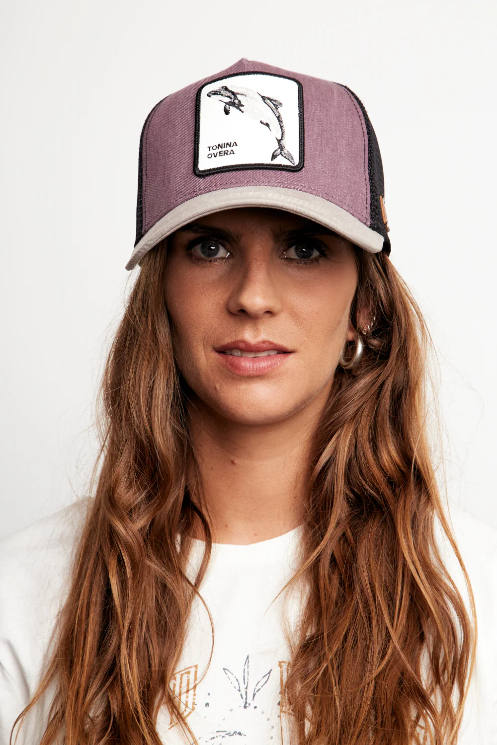 Jockey Tonina Orgánico Burdeo y Beige Lavado - Imagen 4