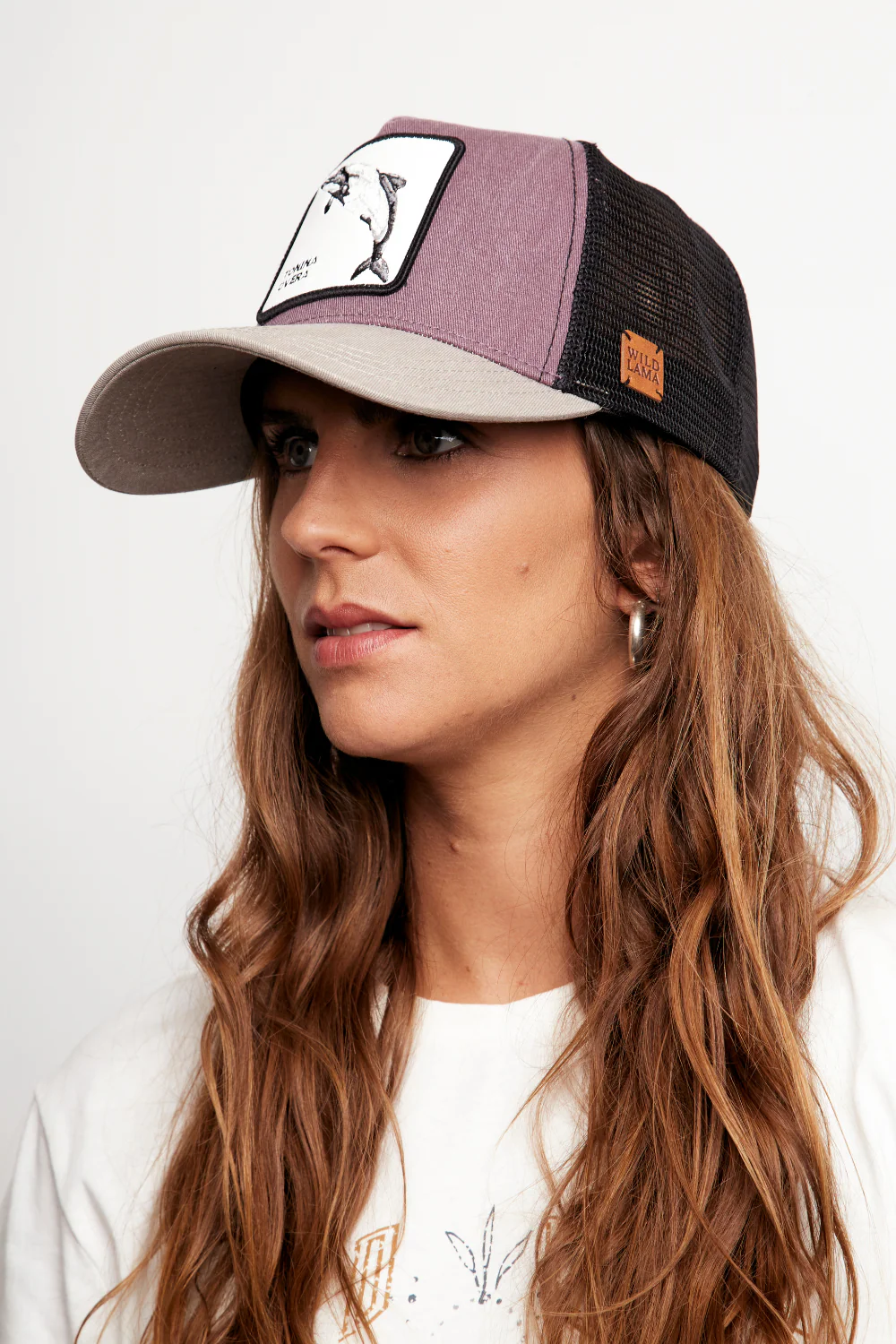 Jockey Tonina Orgánico Burdeo y Beige Lavado - Imagen 6