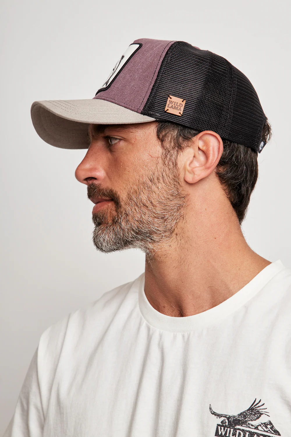 Jockey Tonina Orgánico Burdeo y Beige Lavado - Imagen 3