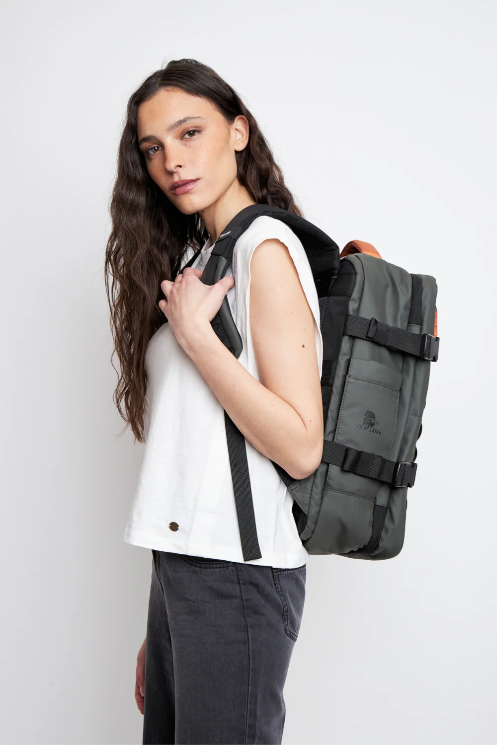 Mochila Travel Baku M Reciclada Verde 26 L. - Imagen 9