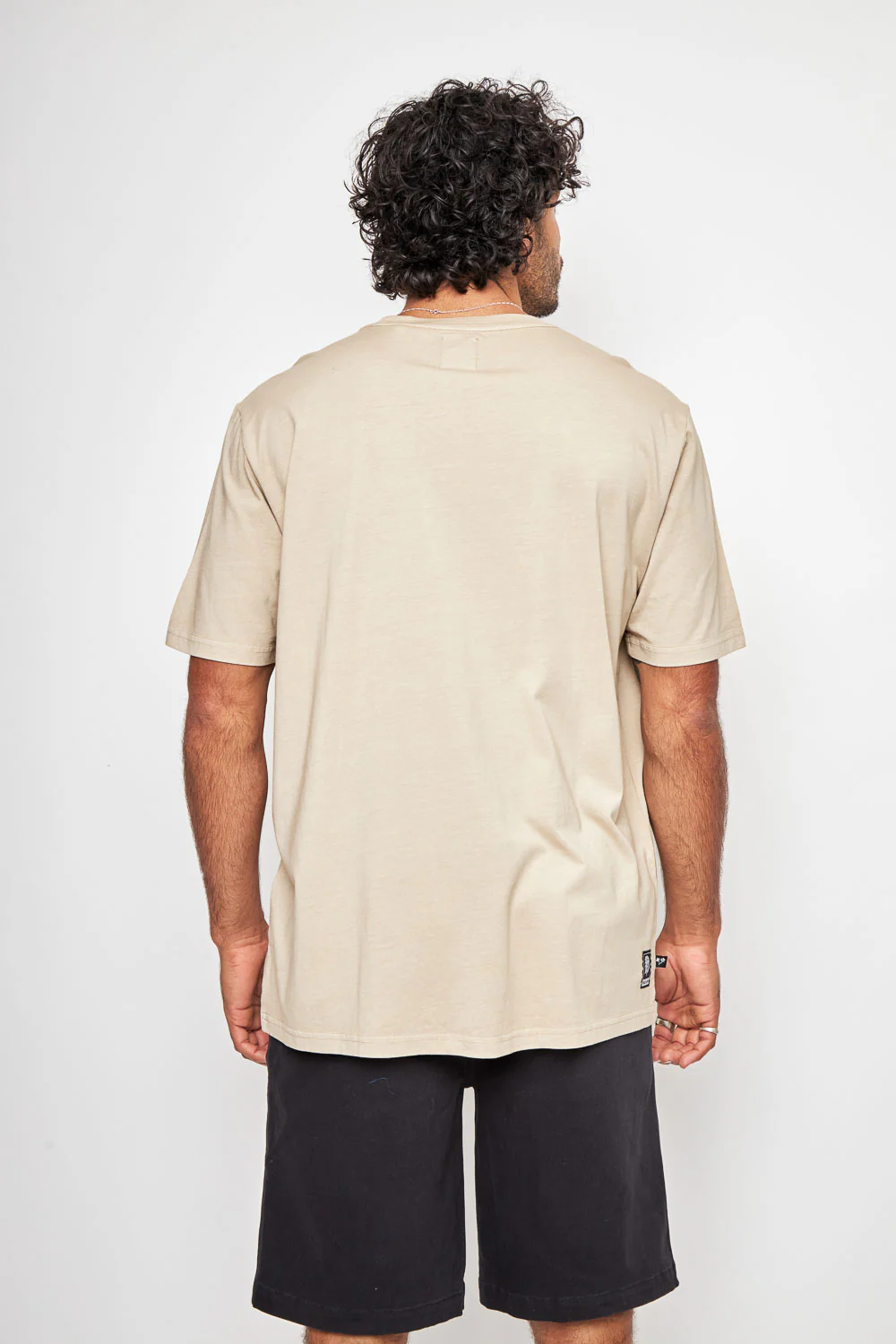 Polera Soles Orgánica Beige Hombre - Imagen 4
